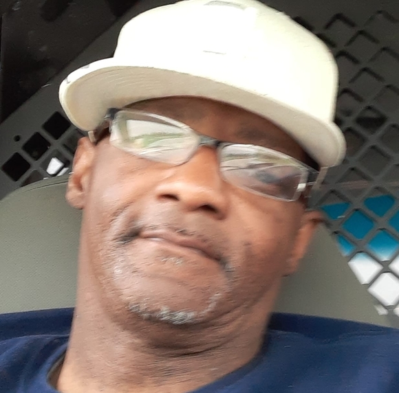 Meet your Posher, Chris - Picture 1 of 1